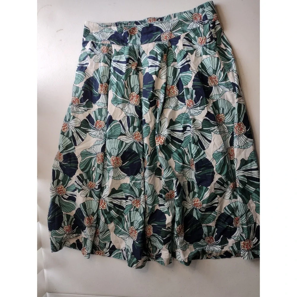 LOFT Outlet Floral Midi Skirt Smocked Waist‎ Women's XS Green White
